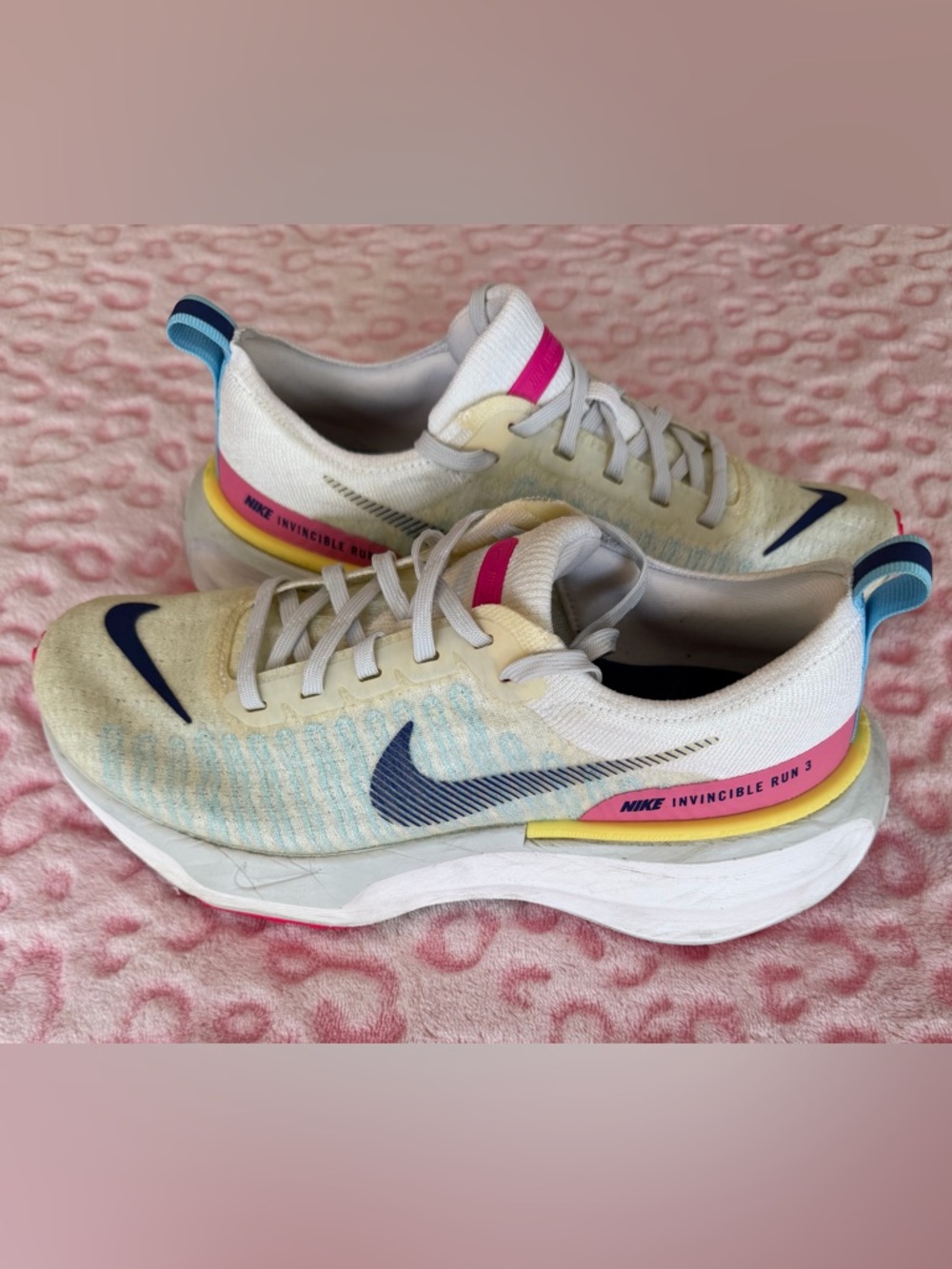 Nike ZoomX Invincible Run 3 White Deep Royal
Fierce Pink Size: 8 - Picture 5 of 10